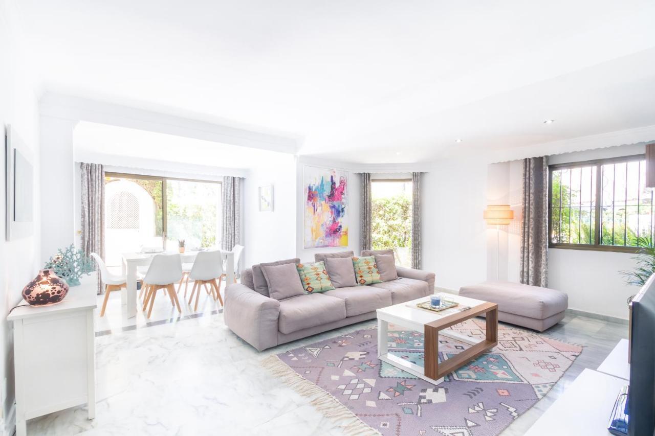 Marbella Banus Suites - Golden Beach Marbella Suite Esterno foto