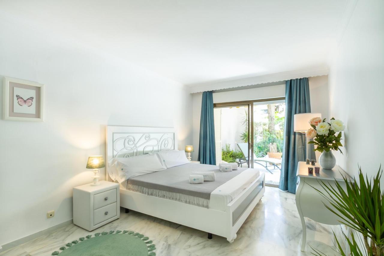Marbella Banus Suites - Golden Beach Marbella Suite Esterno foto