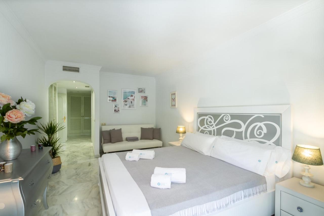 Marbella Banus Suites - Golden Beach Marbella Suite Esterno foto