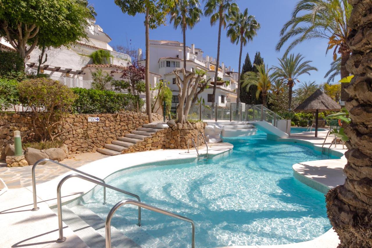 Marbella Banus Suites - Golden Beach Marbella Suite Esterno foto