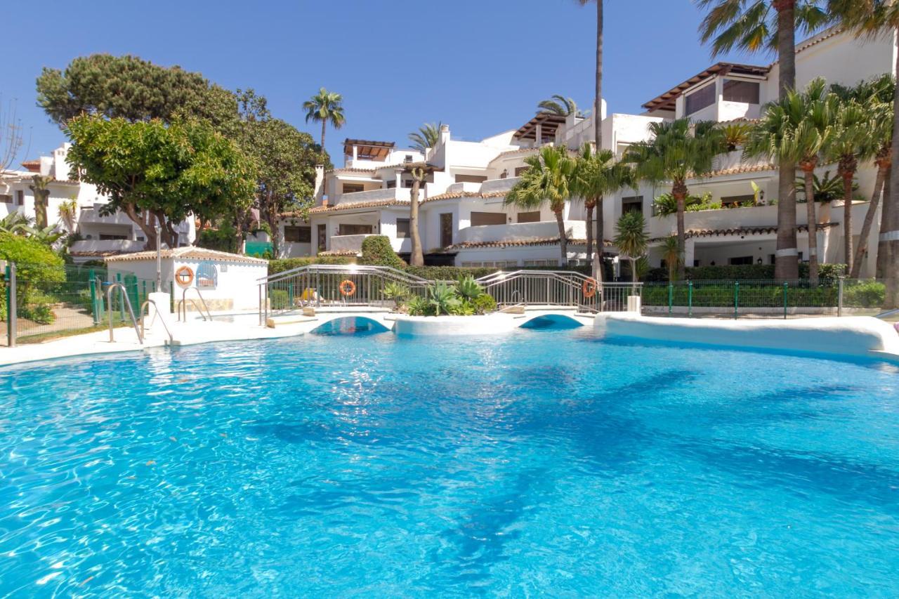 Marbella Banus Suites - Golden Beach Marbella Suite Esterno foto